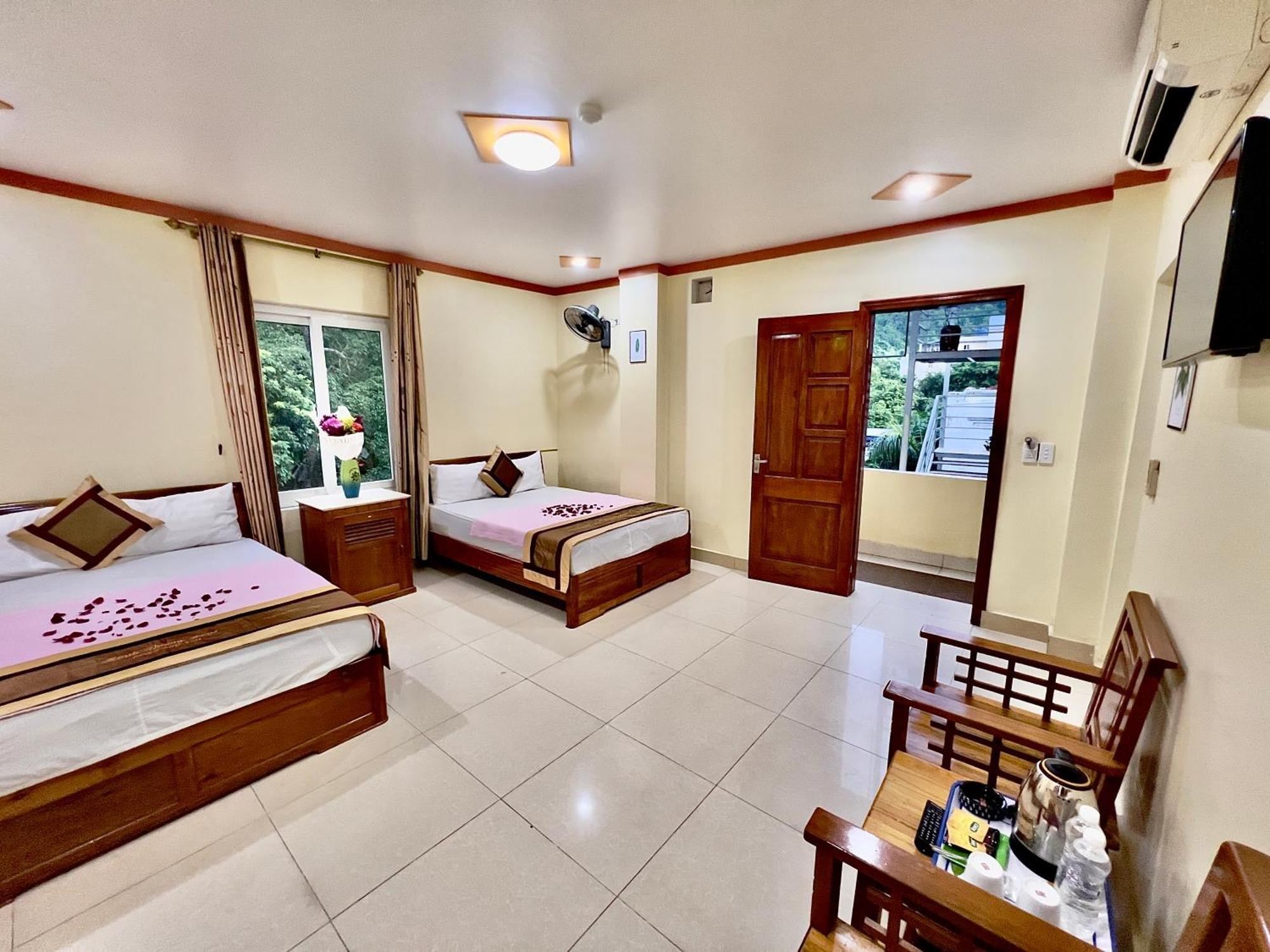 Manh Vuong Hotel Catba Dong Khe Sau Экстерьер фото