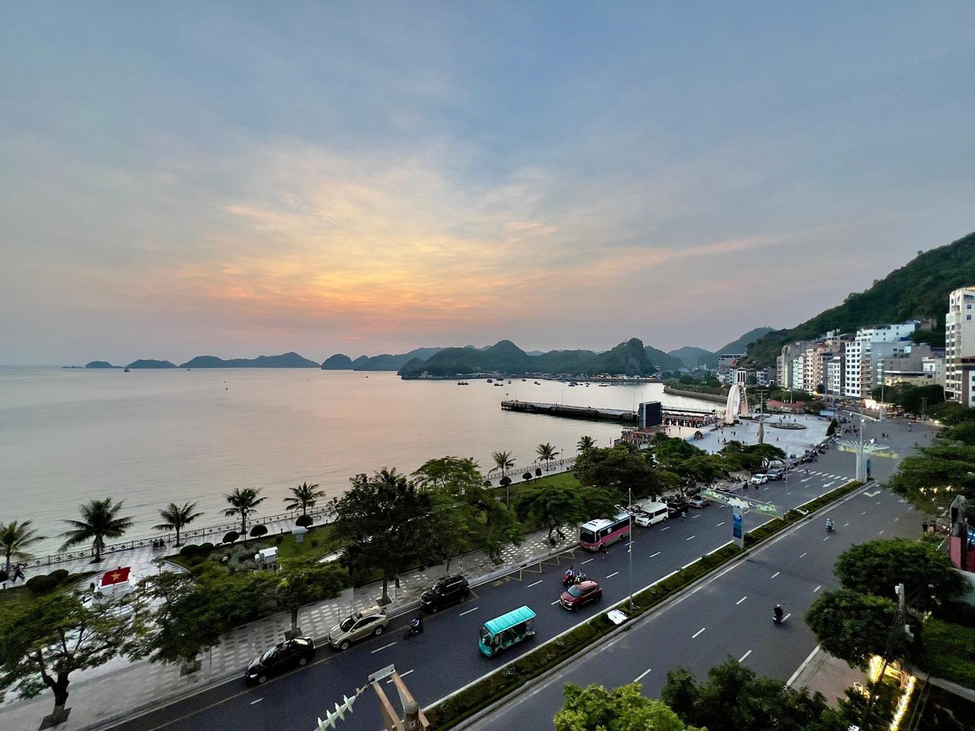 Manh Vuong Hotel Catba Dong Khe Sau Экстерьер фото