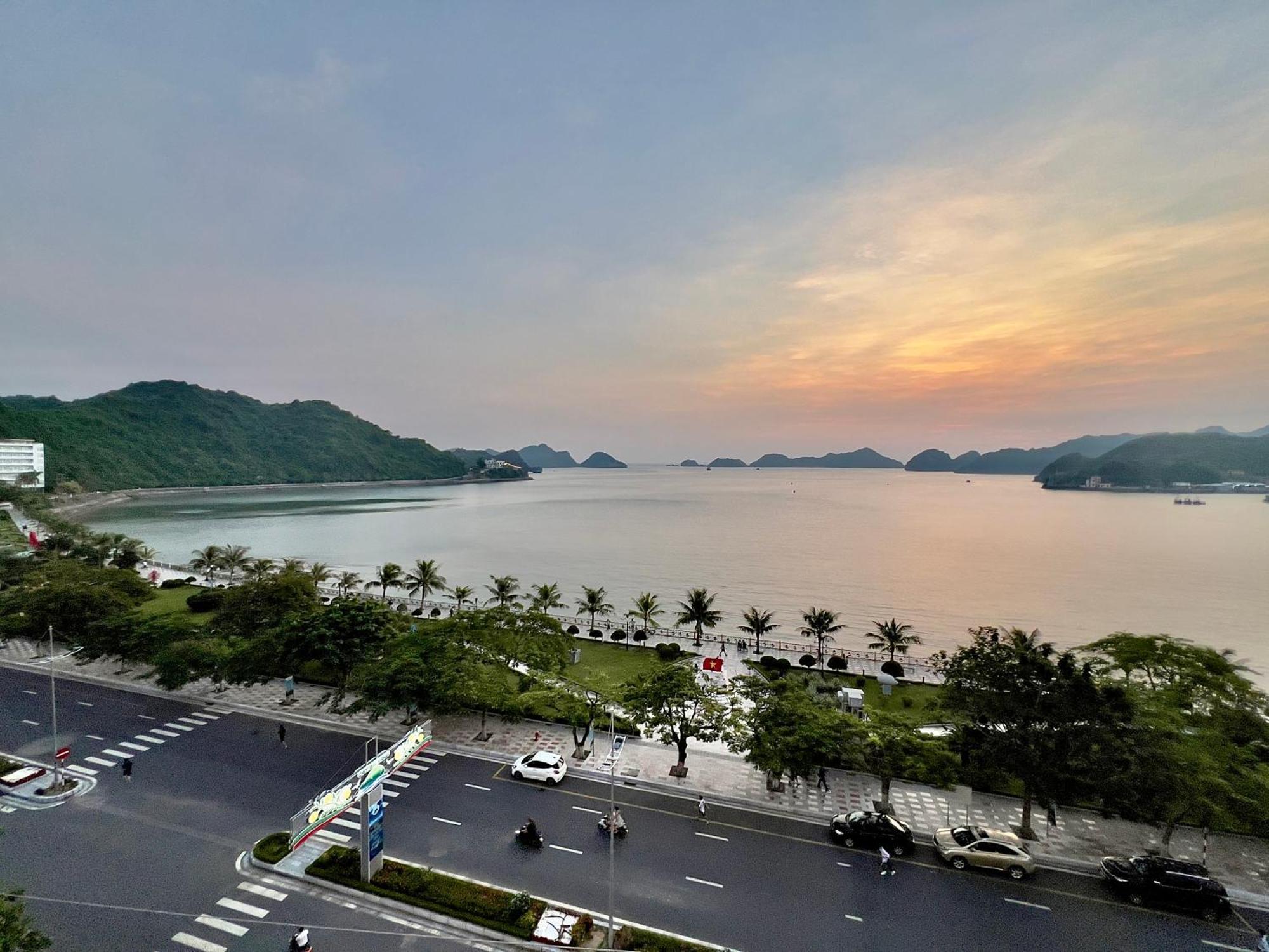 Manh Vuong Hotel Catba Dong Khe Sau Экстерьер фото