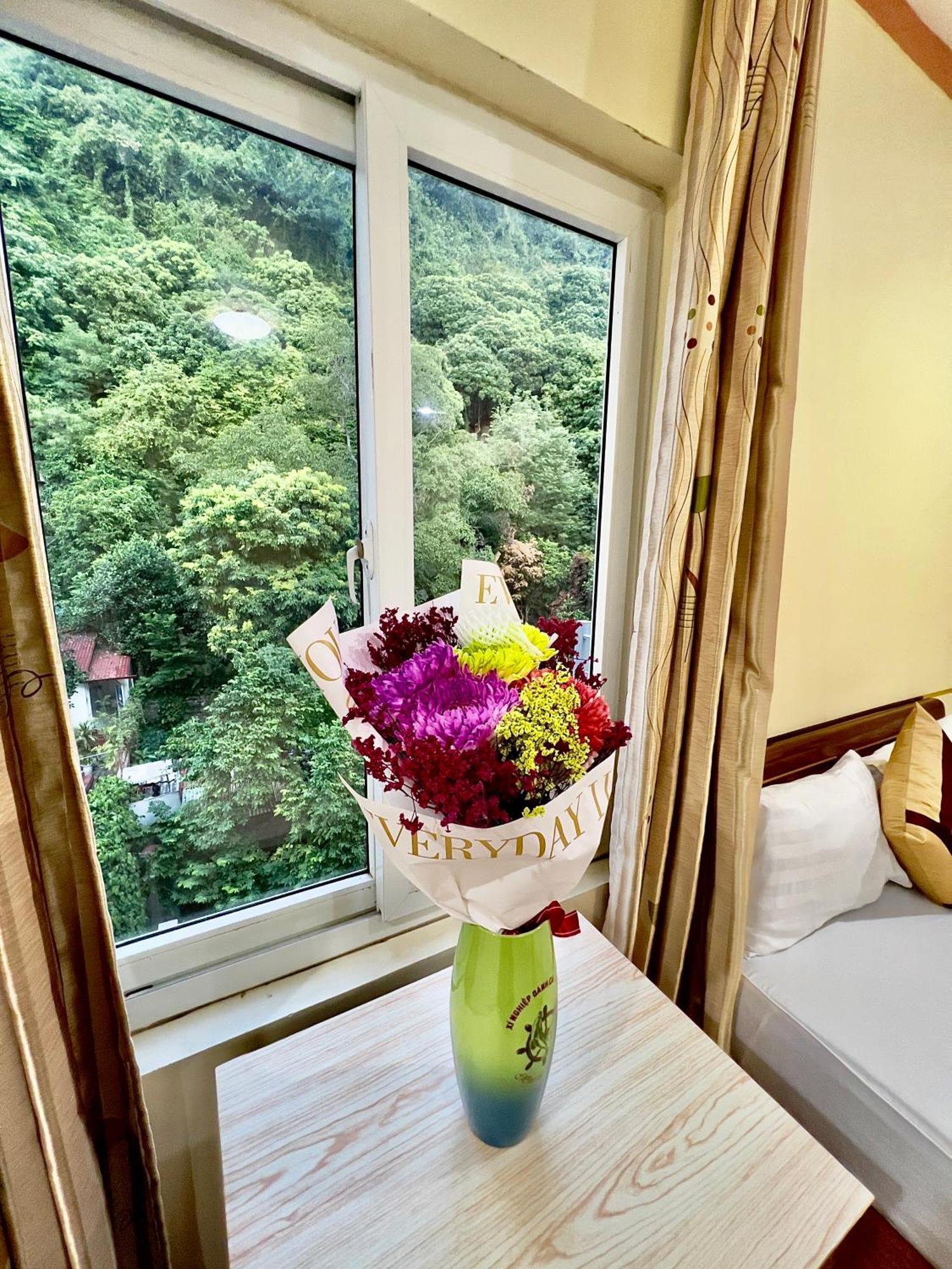 Manh Vuong Hotel Catba Dong Khe Sau Экстерьер фото